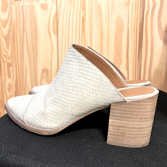 report tosh snake embossed mule